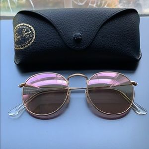 SOLD Rayban Round Metal Gold